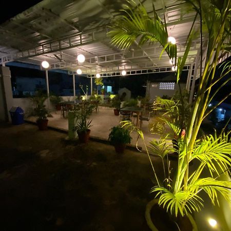 La Paradise Residency Puduccseri Kültér fotó