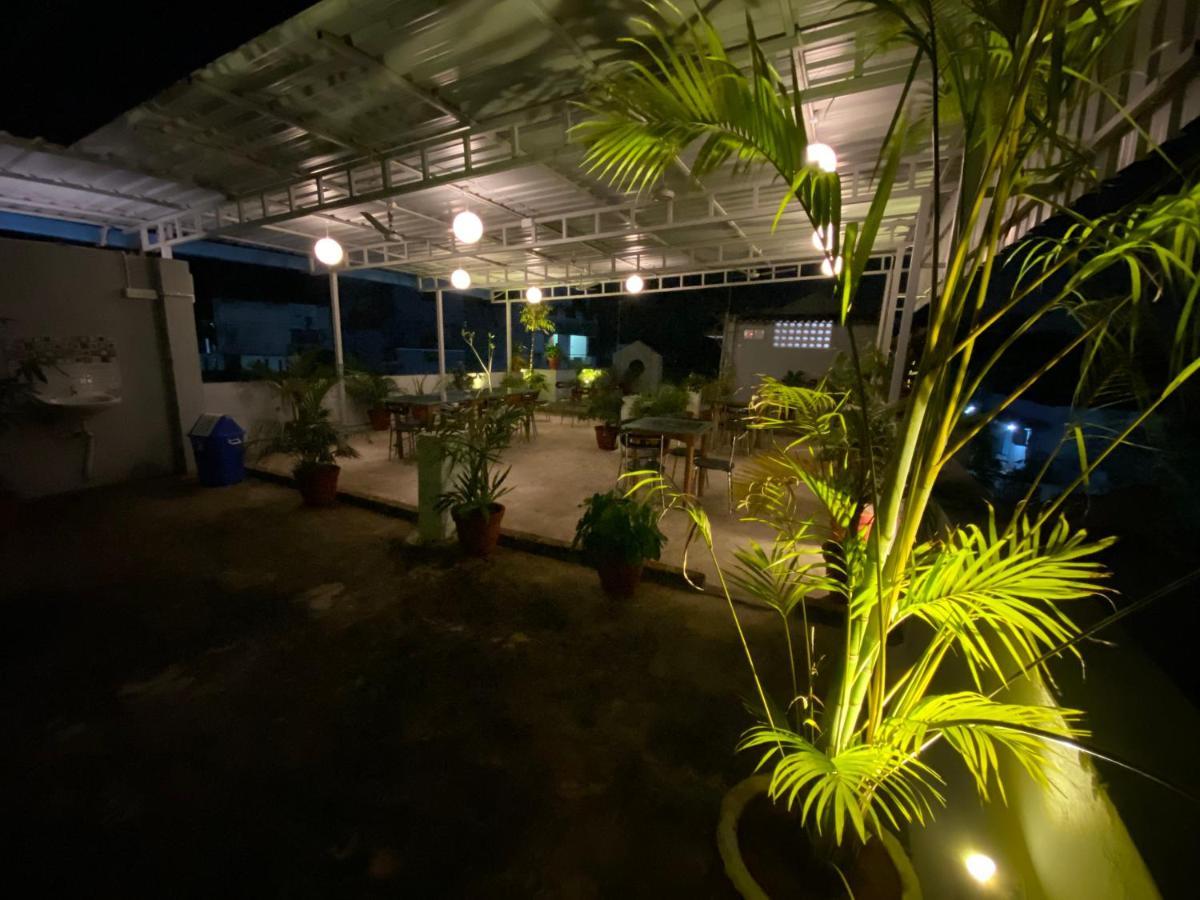La Paradise Residency Puduccseri Kültér fotó