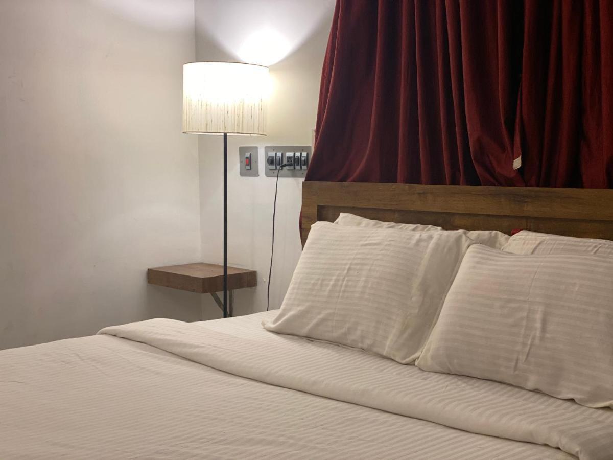 La Paradise Residency Puduccseri Kültér fotó