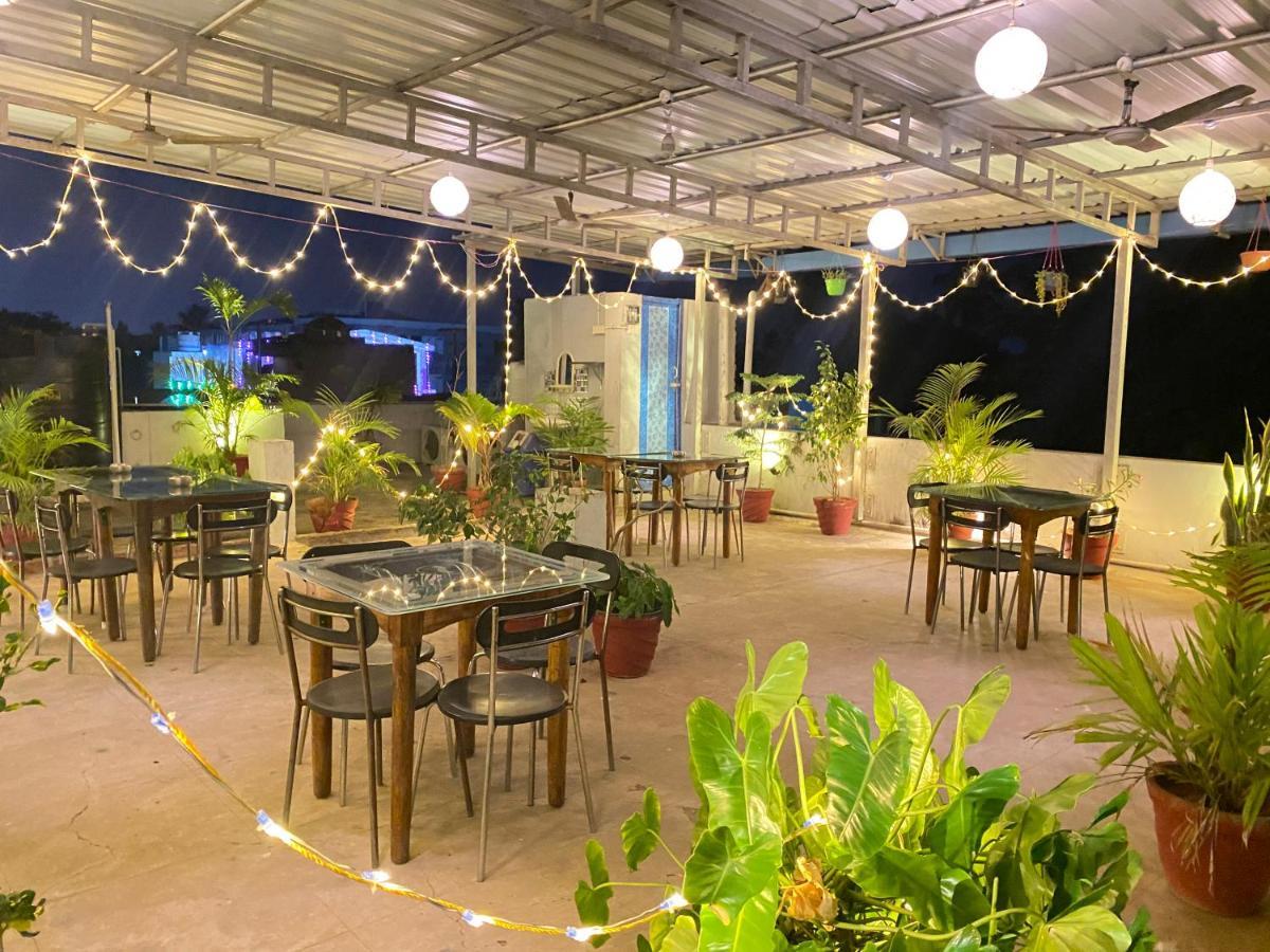 La Paradise Residency Puduccseri Kültér fotó